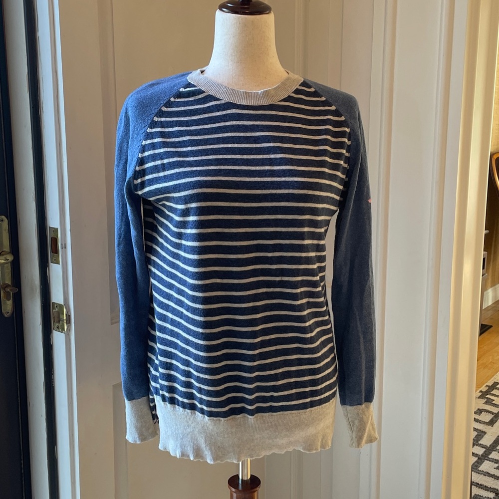 Zacket & Plove Striped Light Blue and Grey Sweater With Pink Star
